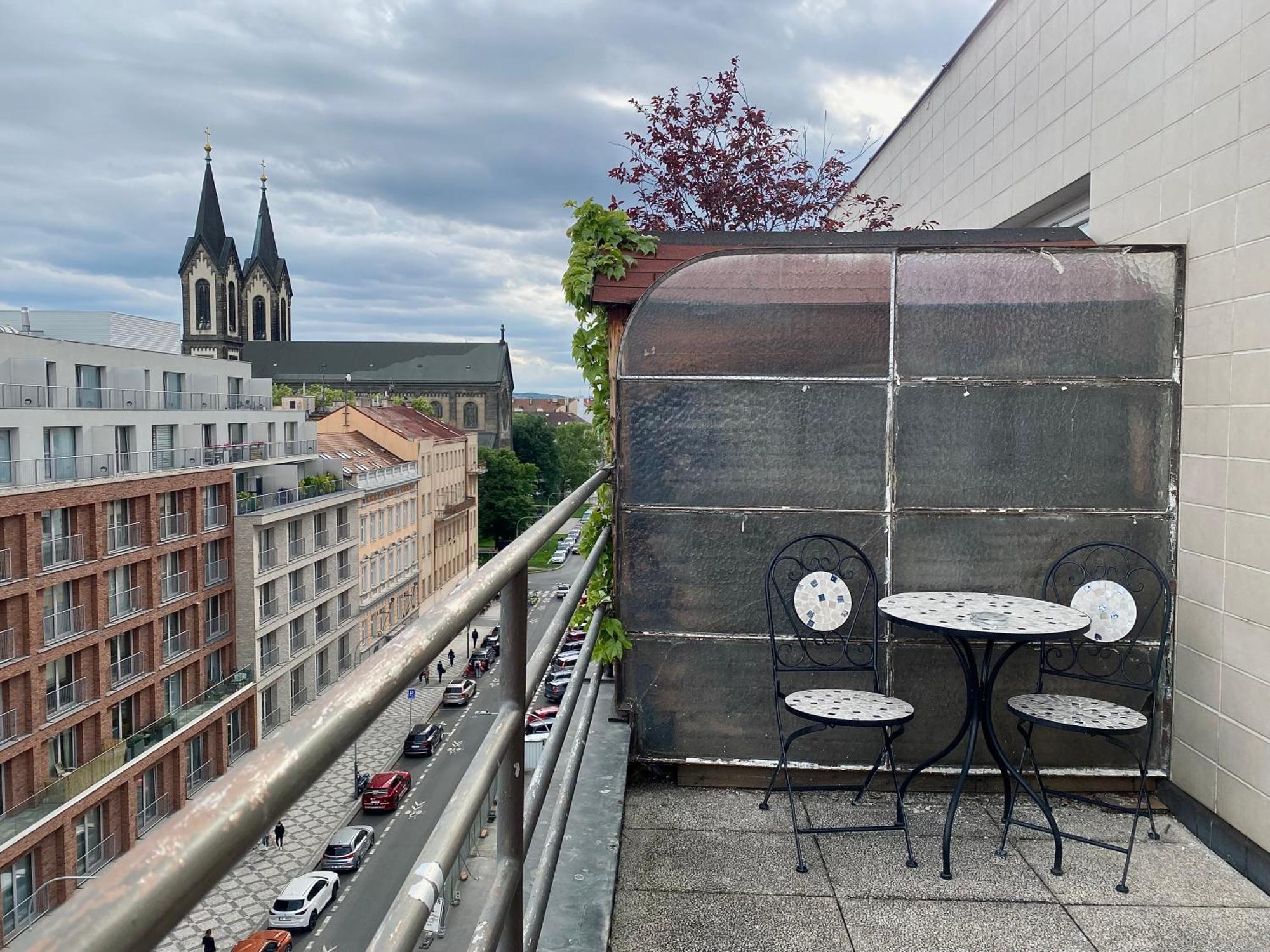 Floor With Terrace Daire *